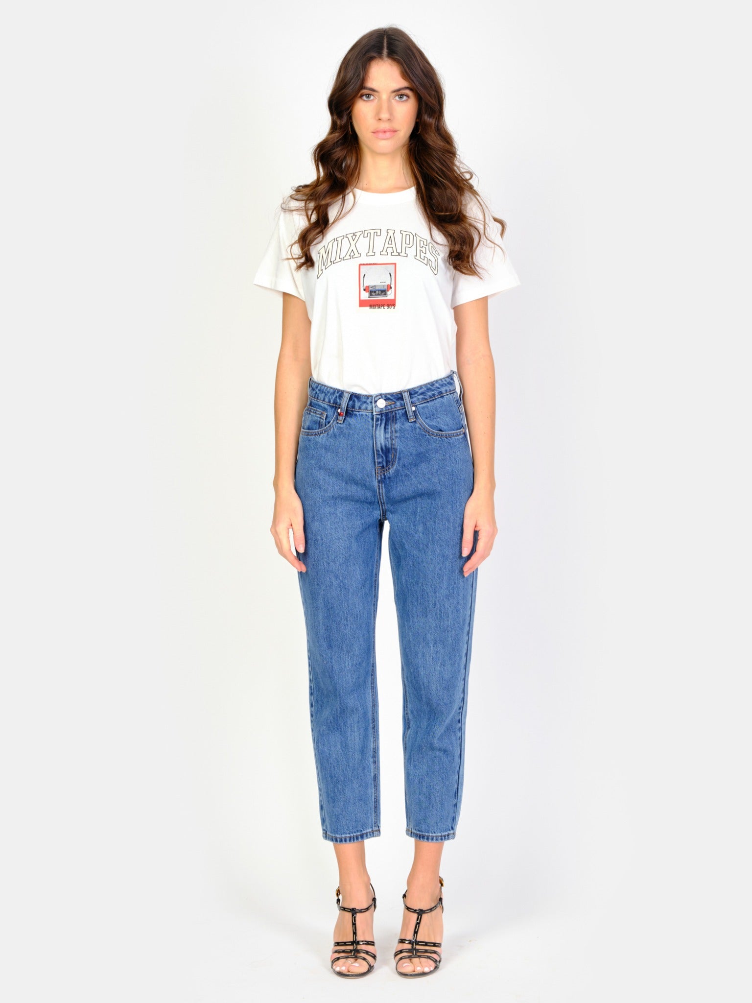 Jean balloon court stone LOLA femme, STONE, taille 25, porté par Amanda (1m76) – photo 2