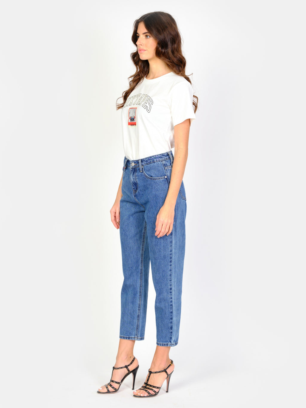 Jean balloon court stone LOLA femme, STONE, taille 25, porté par Amanda (1m76) – photo 3