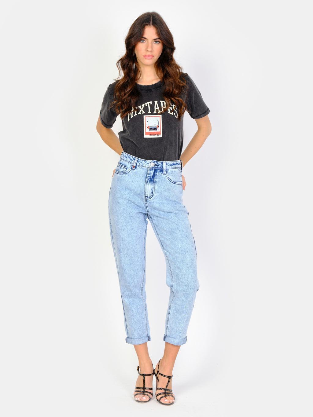 Jean balloon court bleu neigé LILA femme, ICE BLUE, taille 25, porté par Amanda (1m76) (F.A.M. JEANS) – photo 1