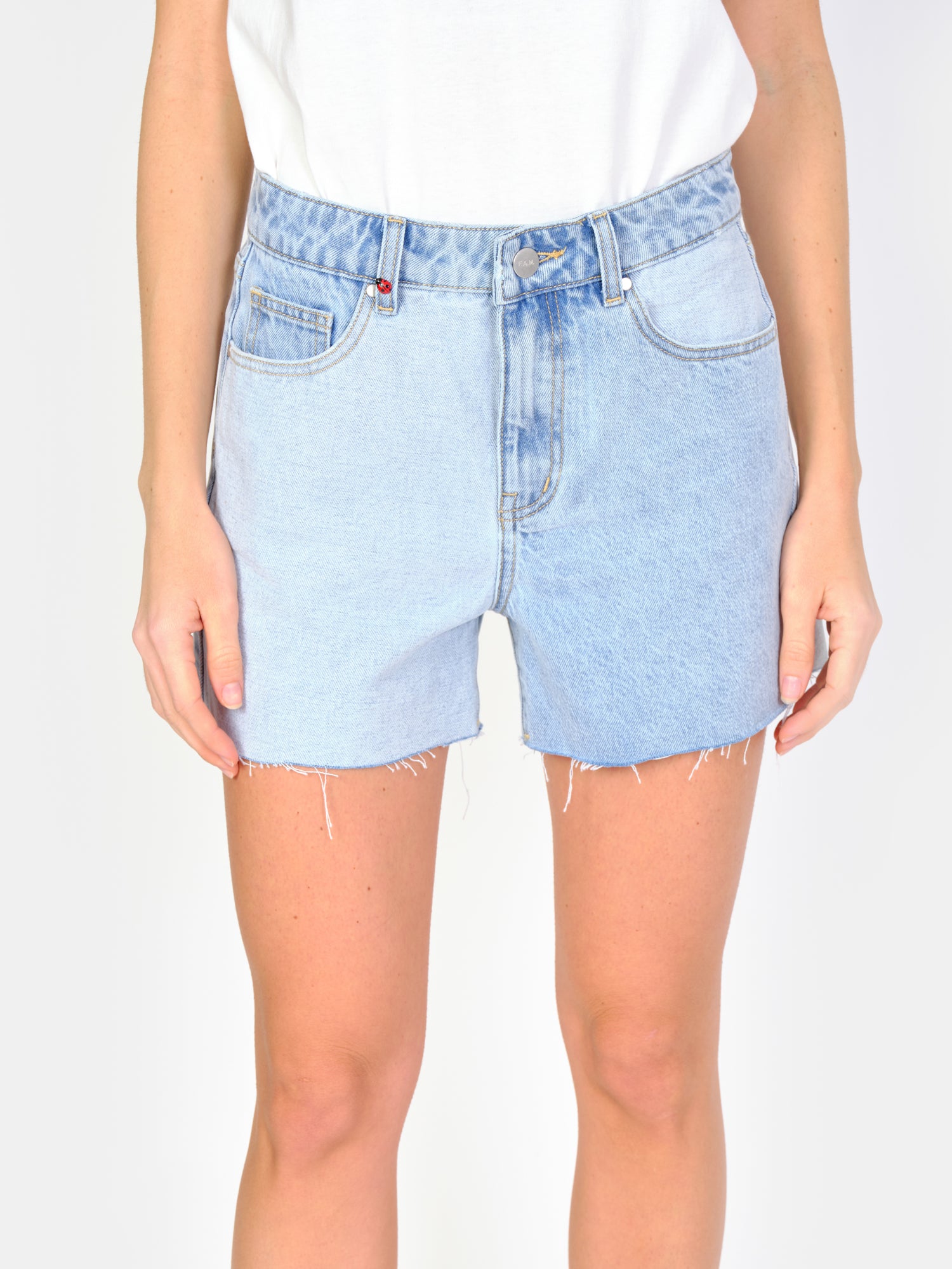Short court bicolore en jean ALICIA RV femme, BLUE, taille XS, porté par Amanda (1m76) – photo 5