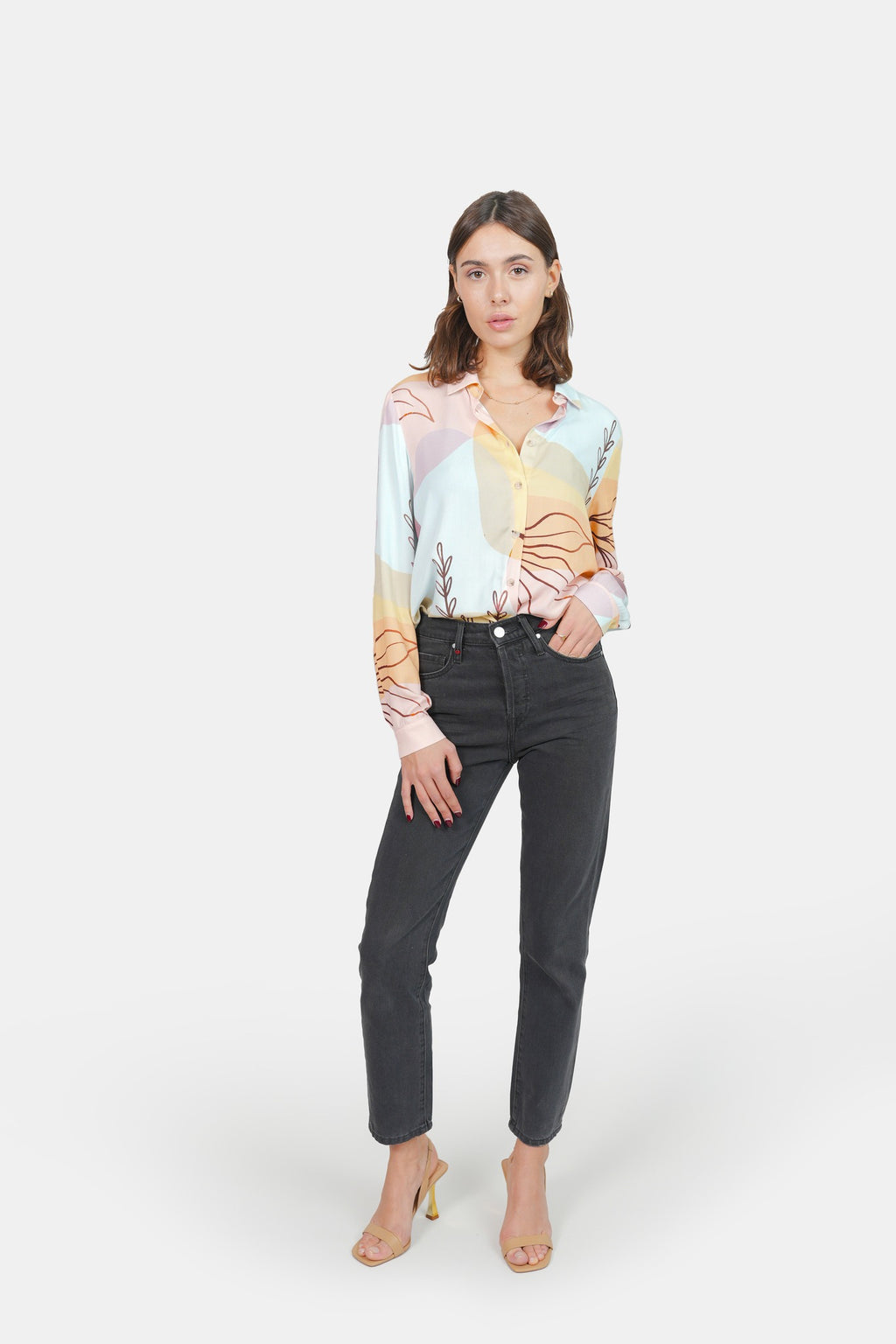 Chemise à motifs Céramic HELENE femme, CERAMIC, taille XS, porté par Claire (1m76) (F.A.M. JEANS) – photo 1