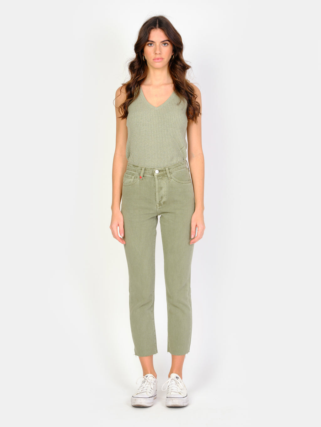 Jean mom kaki PATRICIA femme, KAKI, taille 25, porté par Amanda (1m76) – photo 2