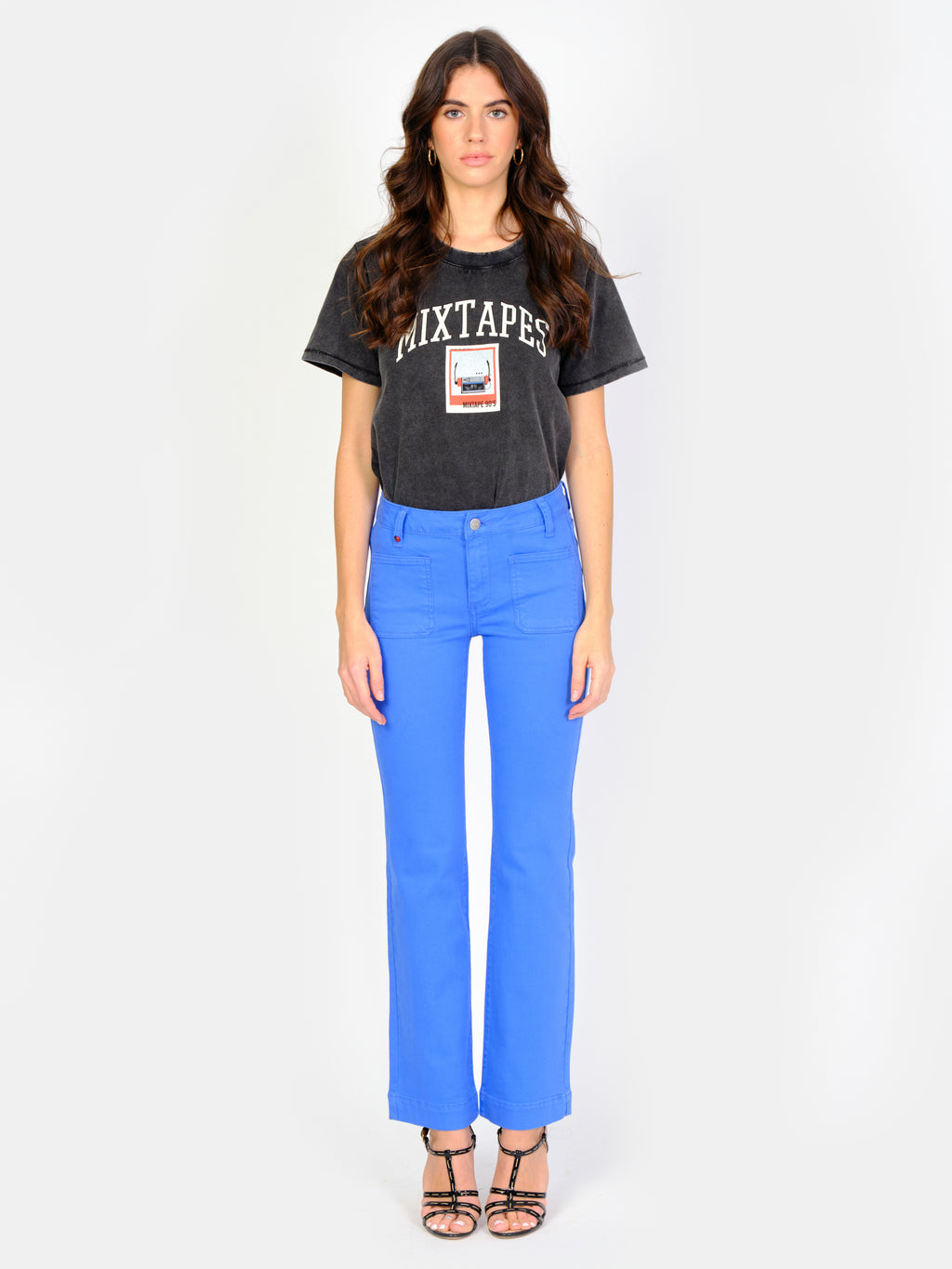 Jean bootcut BELLA bleu royal femme, ROYAL BLUE, taille 25, porté par Amanda (1m76) – photo 2