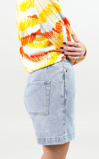 Short ample en jean ABBY femme, LIGHT BLUE, taille XS, porté par Claire (1m76) (F.A.M. JEANS) – photo 1