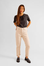 Jean mom écru PATRICIA MFN femme, GREIGE, taille 25, porté par Pauline (1m65) (F.A.M. JEANS) – photo 1