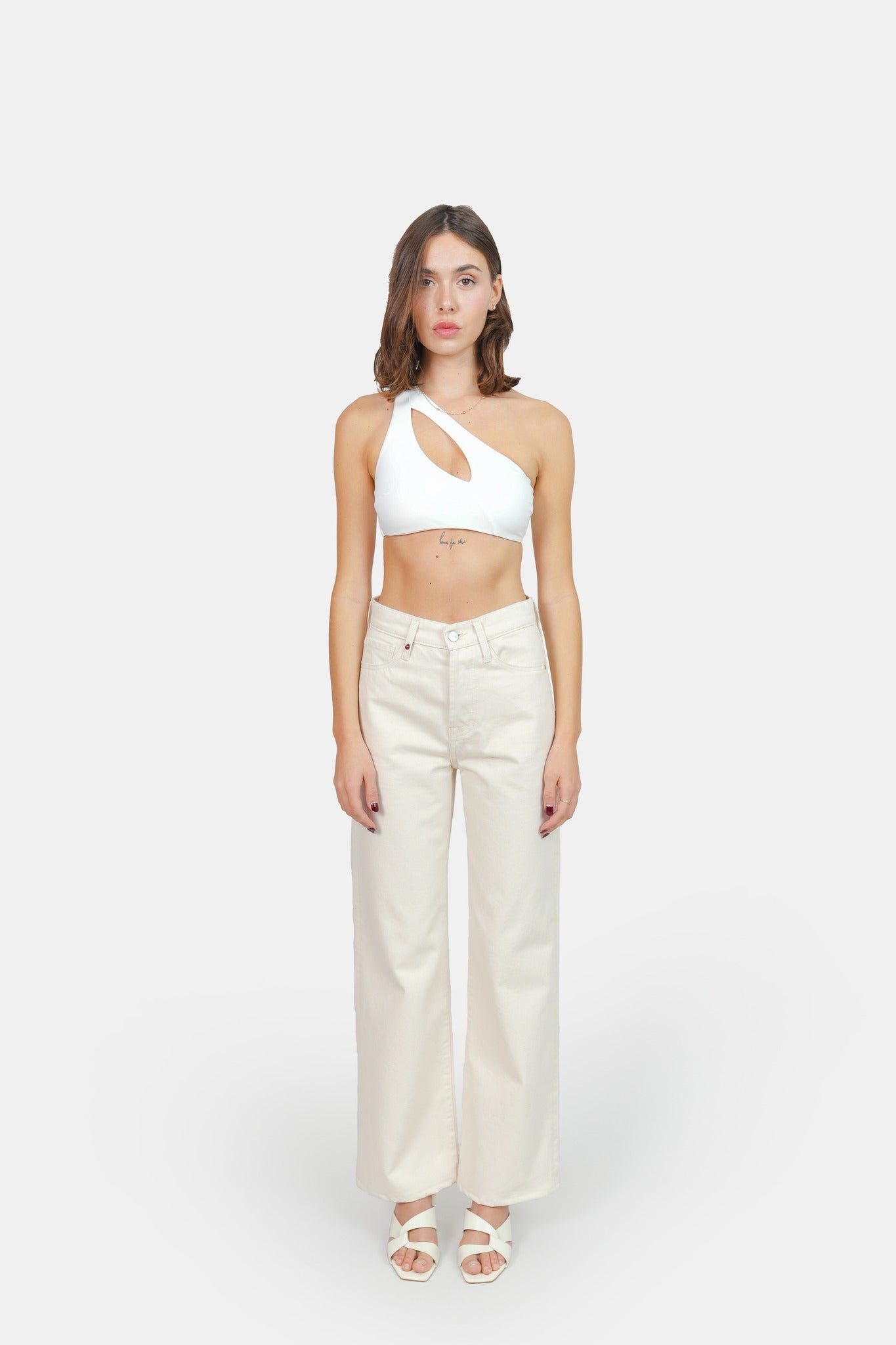 Jean évasé écru FOREST femme, GREIGE, taille XS, porté par Claire (1m76) – photo 2